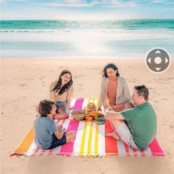 LOFT By Loftex Beach Towel jumbo Size 182 cm x 213 cm 72 in x 84 in - Picture 3 of 6